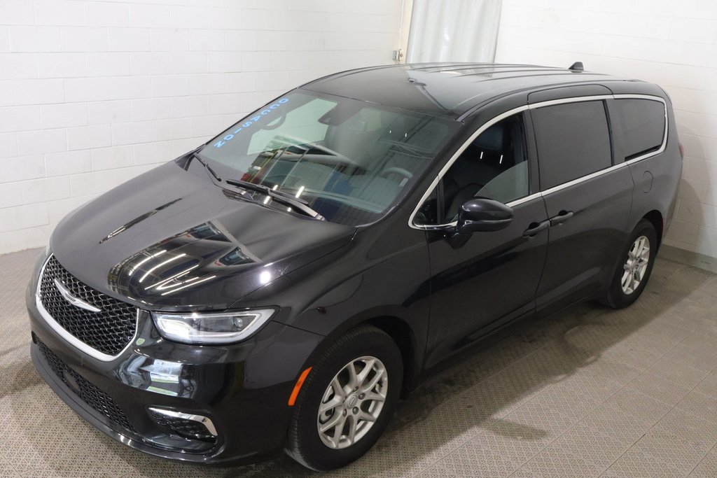 Chrysler Pacifica SELECT + 7 PASSAGERS 2025 à Terrebonne, Québec - 3 - w1024h768px