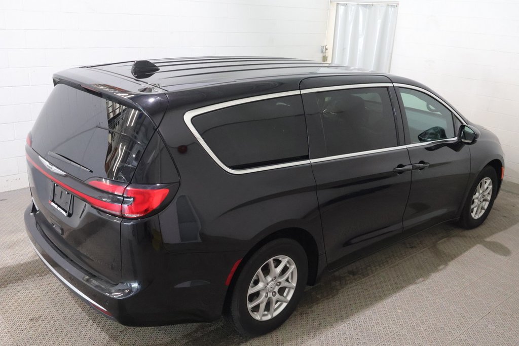 Chrysler Pacifica SELECT + 7 PASSAGERS 2025 à Terrebonne, Québec - 10 - w1024h768px
