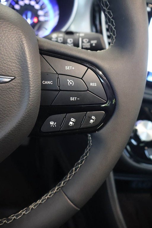 2025 Chrysler Pacifica LIMITED + APPARENCE S + TOIT OUVRANT PANO in Terrebonne, Quebec - 21 - w1024h768px