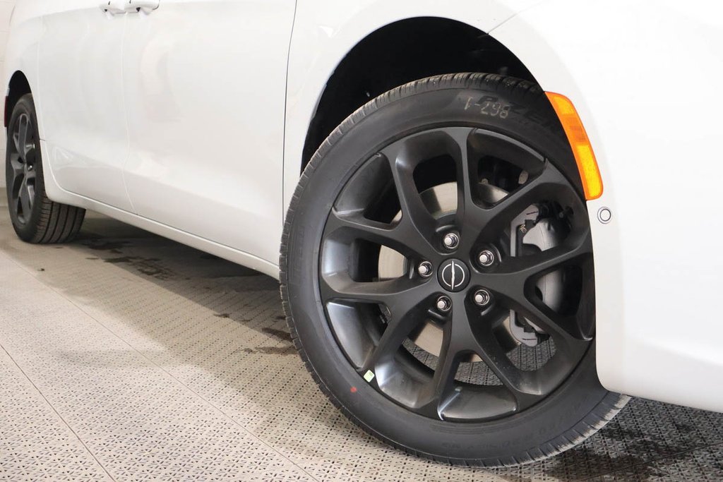 Chrysler Pacifica SELECT AWD 2026 à Terrebonne, Québec - 9 - w1024h768px