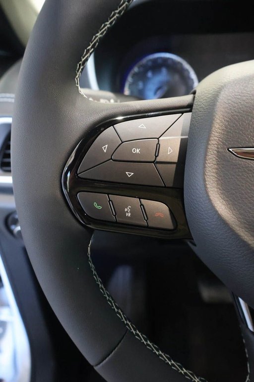 Chrysler Pacifica SELECT AWD 2026 à Terrebonne, Québec - 15 - w1024h768px