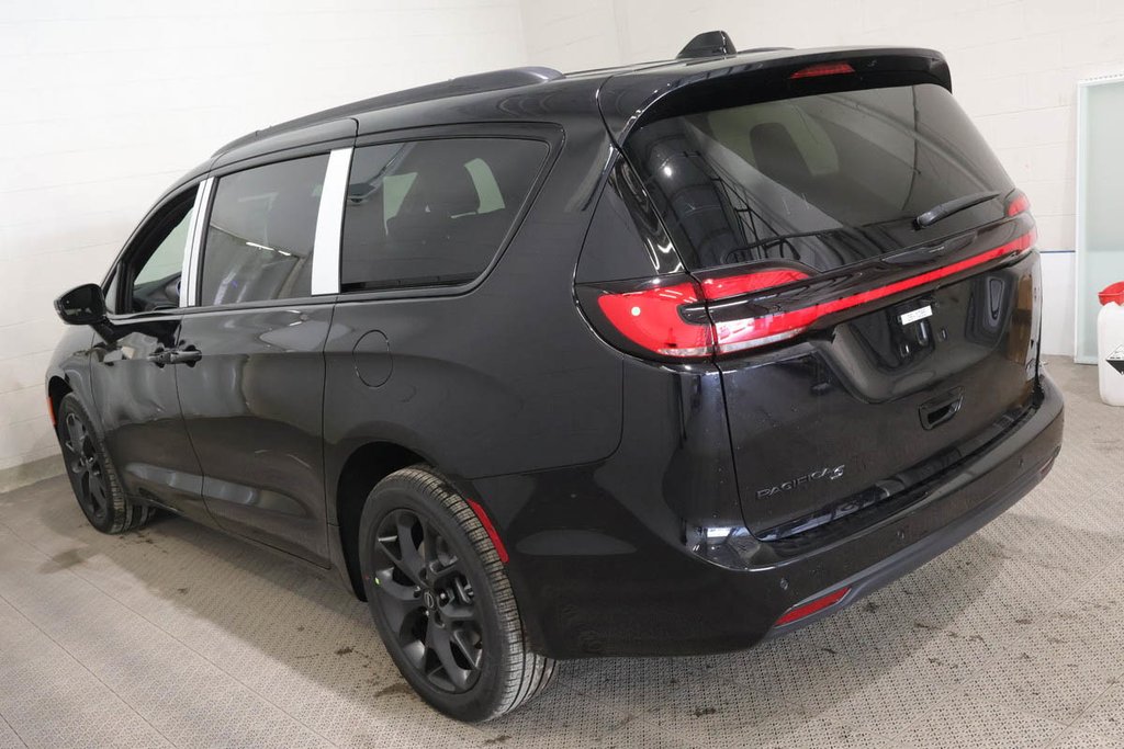 Chrysler Pacifica SELECT AWD 2026 à Terrebonne, Québec - 4 - w1024h768px