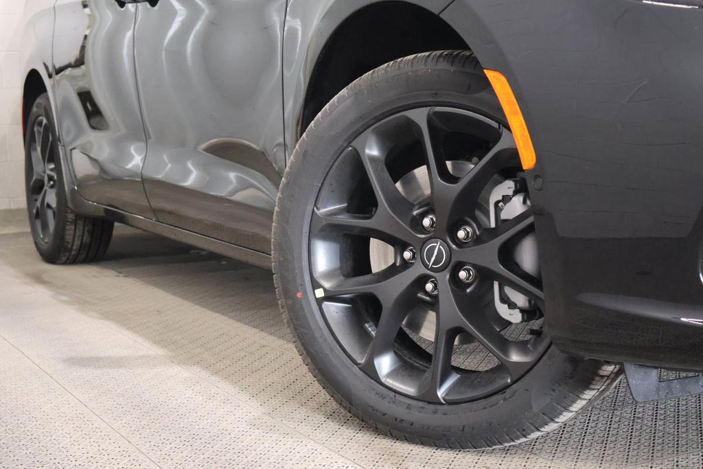 Chrysler Pacifica SELECT AWD 2026 à Terrebonne, Québec - 9 - w1024h768px