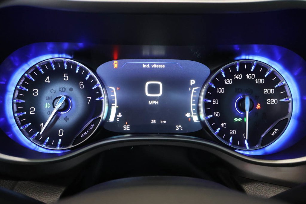 Chrysler Pacifica SELECT AWD 2026 à Terrebonne, Québec - 17 - w1024h768px