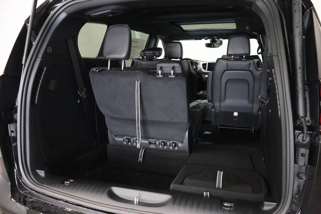 Chrysler Pacifica SELECT AWD 2026 à Terrebonne, Québec - 7 - w1024h768px