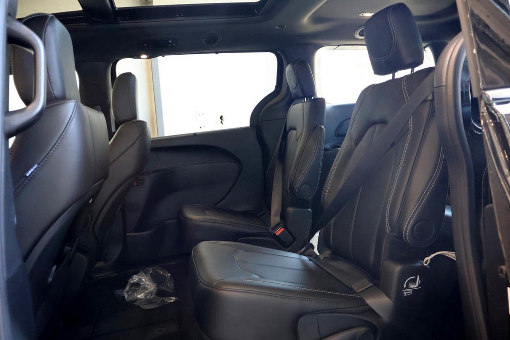 Chrysler Pacifica SELECT AWD 2026 à Terrebonne, Québec - 23 - w1024h768px