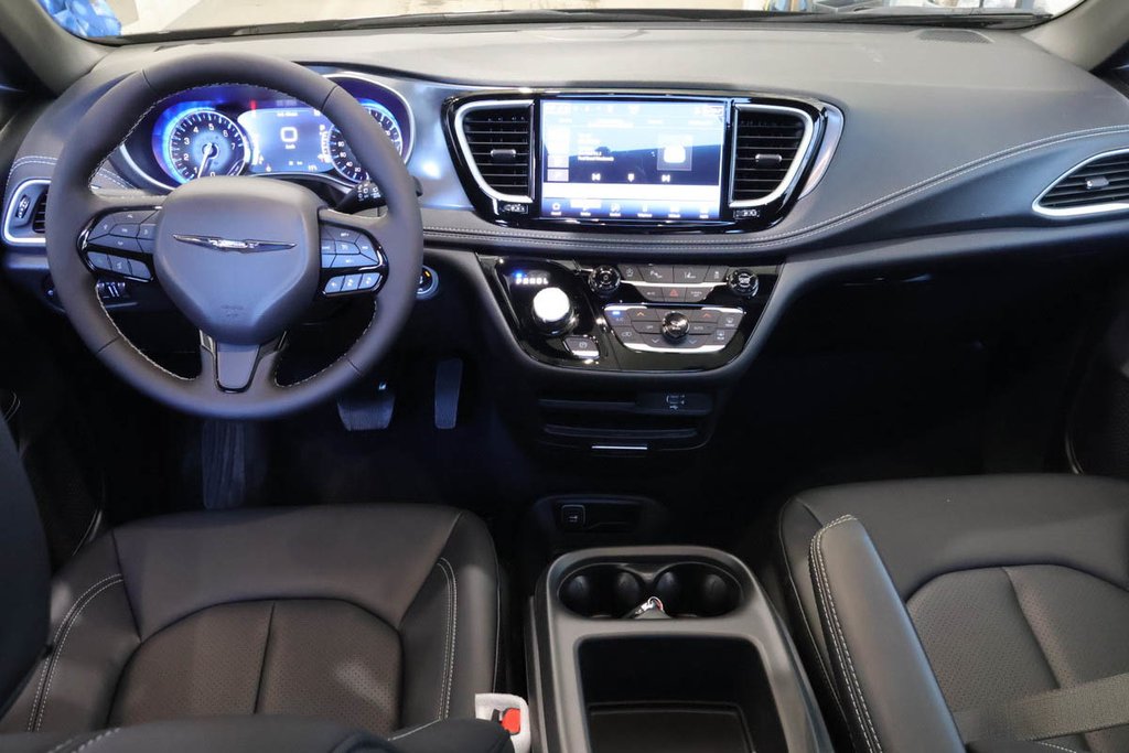 Chrysler Pacifica SELECT AWD 2026 à Terrebonne, Québec - 13 - w1024h768px