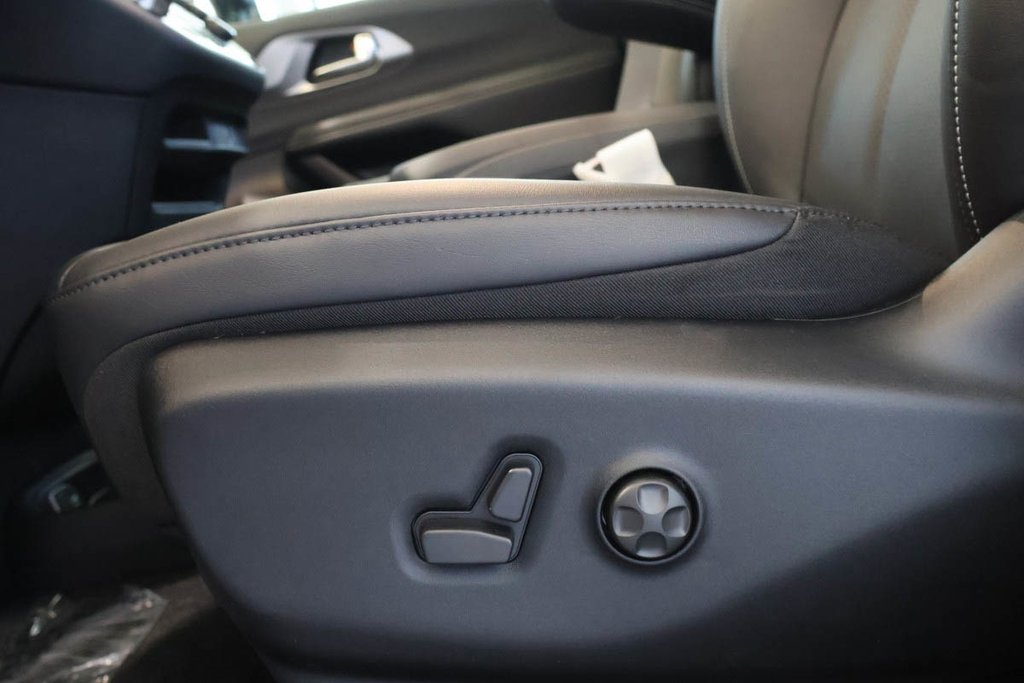 Chrysler Pacifica SELECT AWD 2026 à Terrebonne, Québec - 12 - w1024h768px