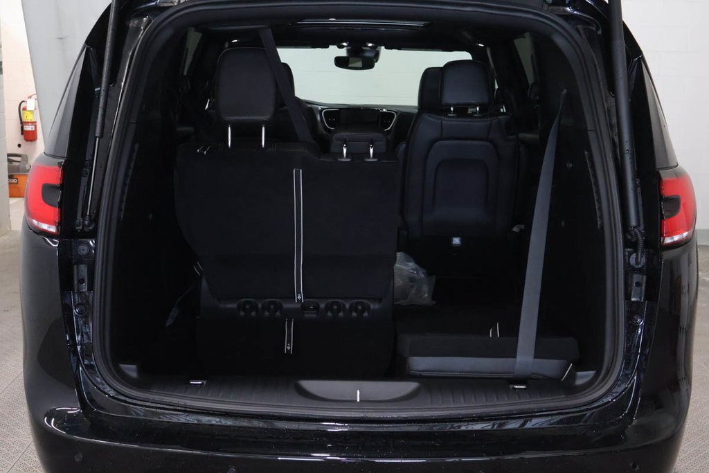 Chrysler Pacifica SELECT AWD 2026 à Terrebonne, Québec - 6 - w1024h768px