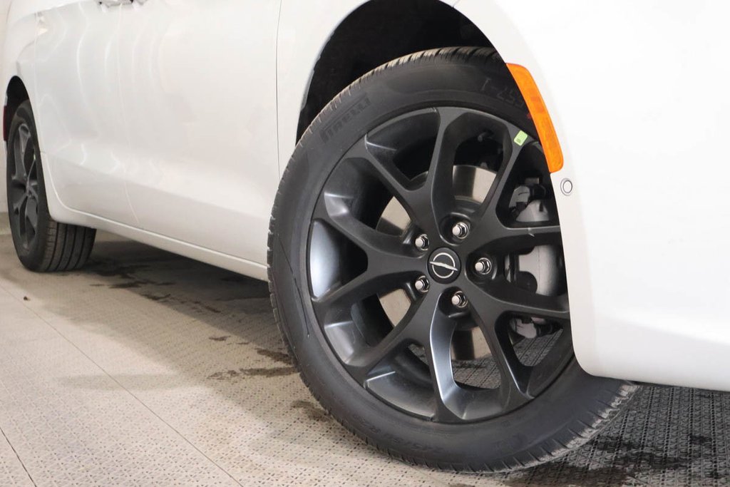 Chrysler Pacifica SELECT AWD 2026 à Terrebonne, Québec - 9 - w1024h768px