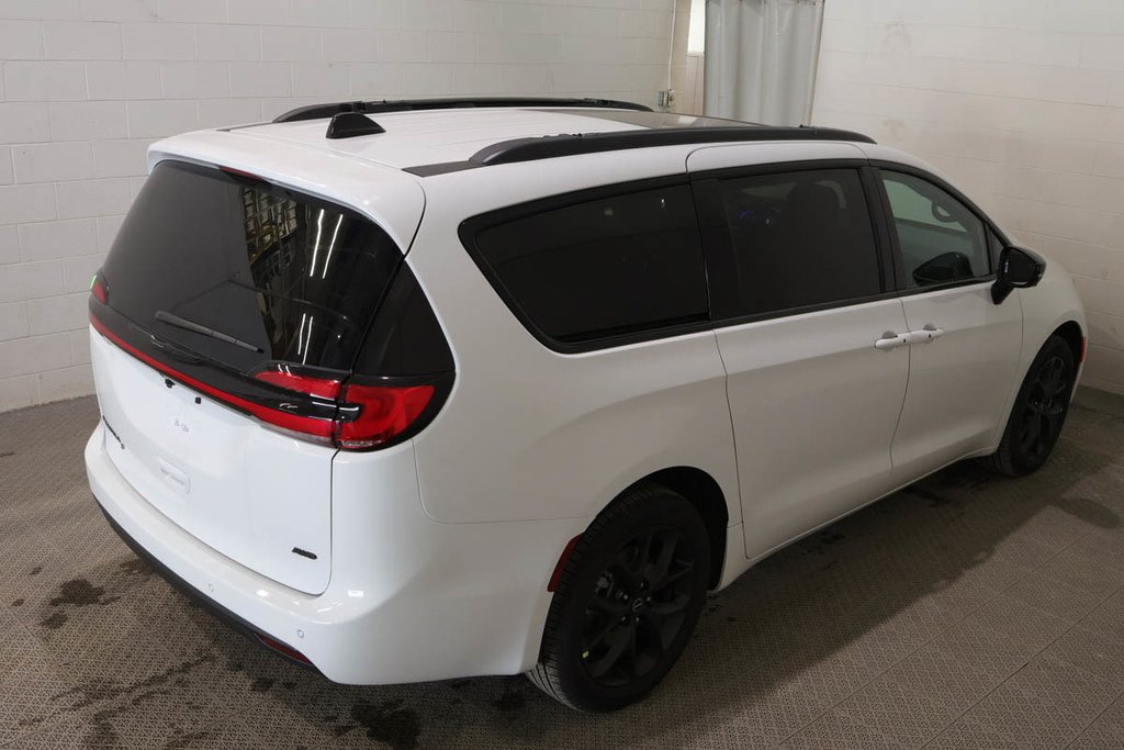 Chrysler Pacifica SELECT AWD 2026 à Terrebonne, Québec - 8 - w1024h768px