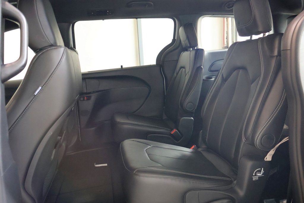 Chrysler Pacifica SELECT 2026 à Terrebonne, Québec - 18 - w1024h768px