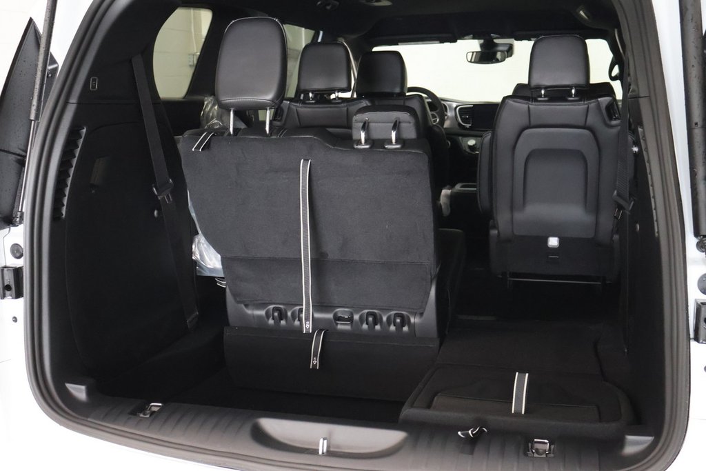 Chrysler Pacifica SELECT 2026 à Terrebonne, Québec - 8 - w1024h768px