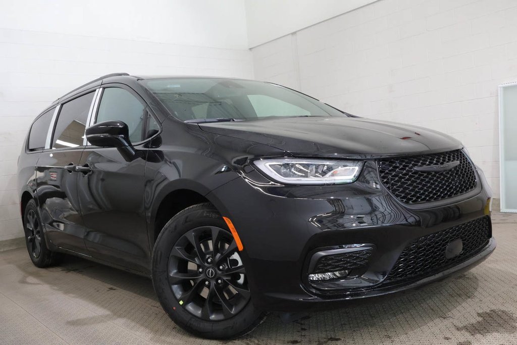 Chrysler Pacifica SELECT 2026 à Terrebonne, Québec - 1 - w1024h768px