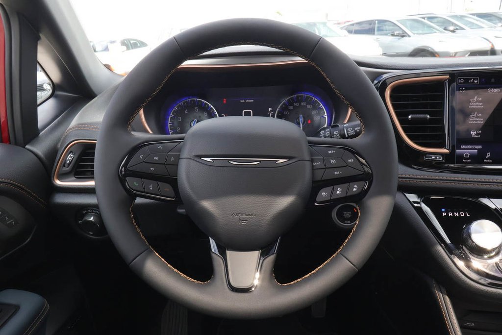 Chrysler Pacifica PINNACLE 2027 à Terrebonne, Québec - 14 - w1024h768px