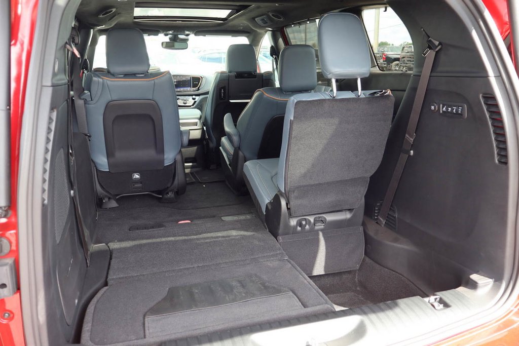 Chrysler Pacifica PINNACLE 2027 à Terrebonne, Québec - 9 - w1024h768px