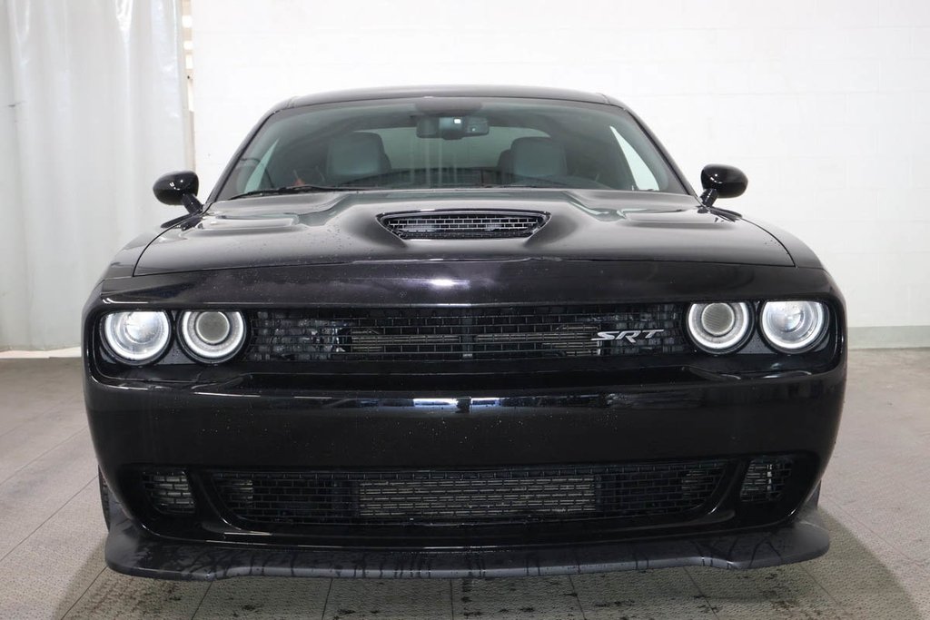 2017 Dodge Challenger SRT HELLCAT + RWD + V8 HEMI 6.2L in Terrebonne, Quebec - 2 - w1024h768px