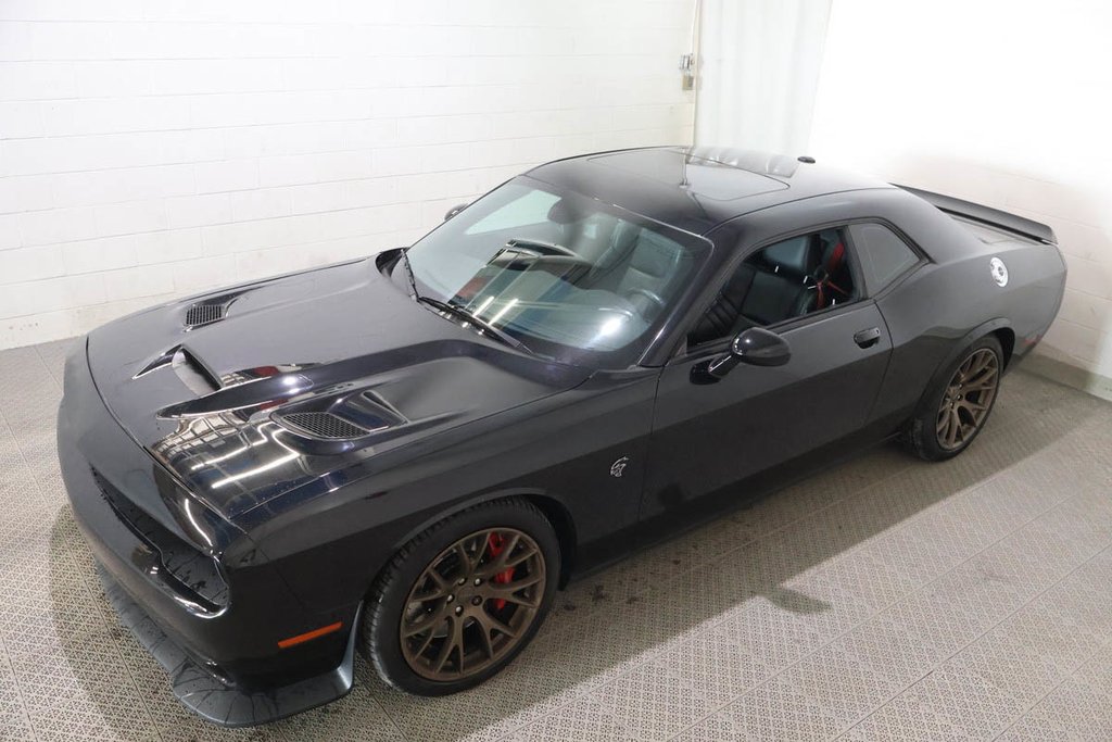 2017 Dodge Challenger SRT HELLCAT + RWD + V8 HEMI 6.2L in Terrebonne, Quebec - 3 - w1024h768px