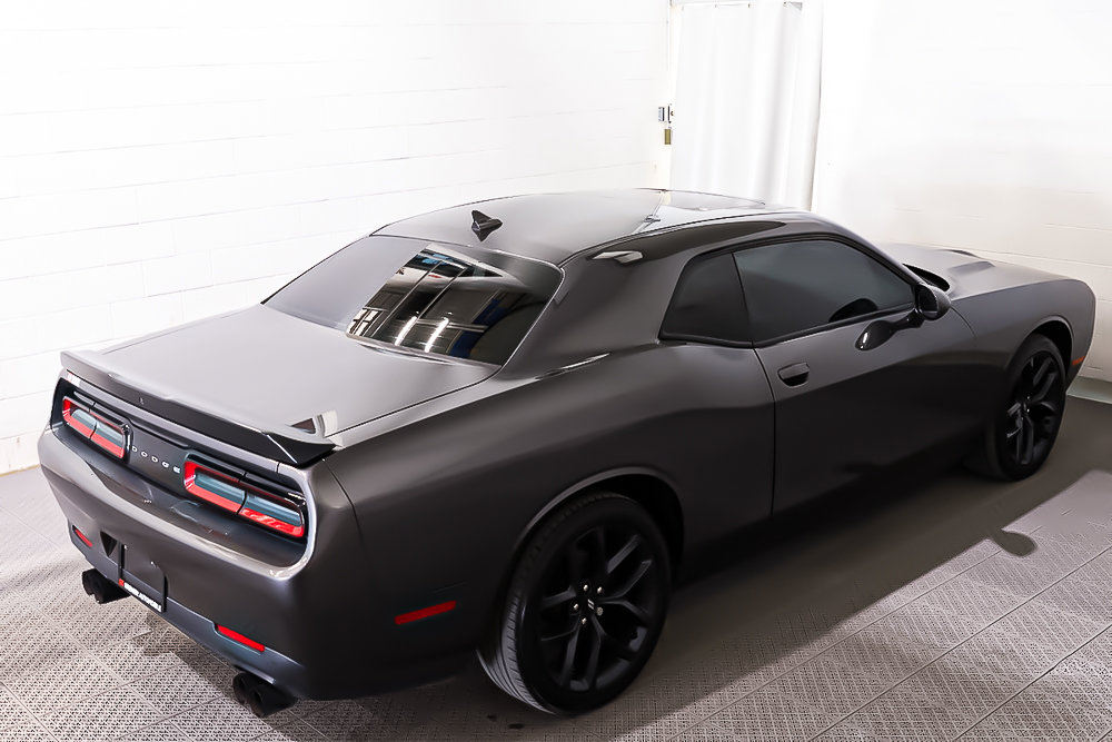 Dodge Challenger SXT PLUS+ RWD + BLACK TOP + TOIT OUVRANT 2019 à Terrebonne, Québec - 7 - w1024h768px