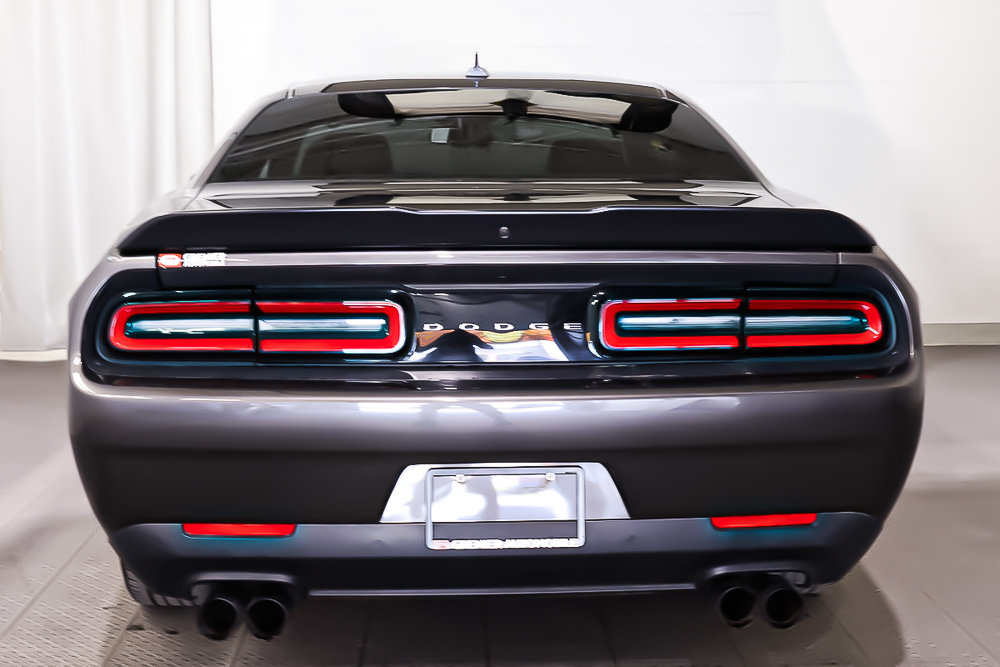 Dodge Challenger SXT PLUS+ RWD + BLACK TOP + TOIT OUVRANT 2019 à Terrebonne, Québec - 6 - w1024h768px