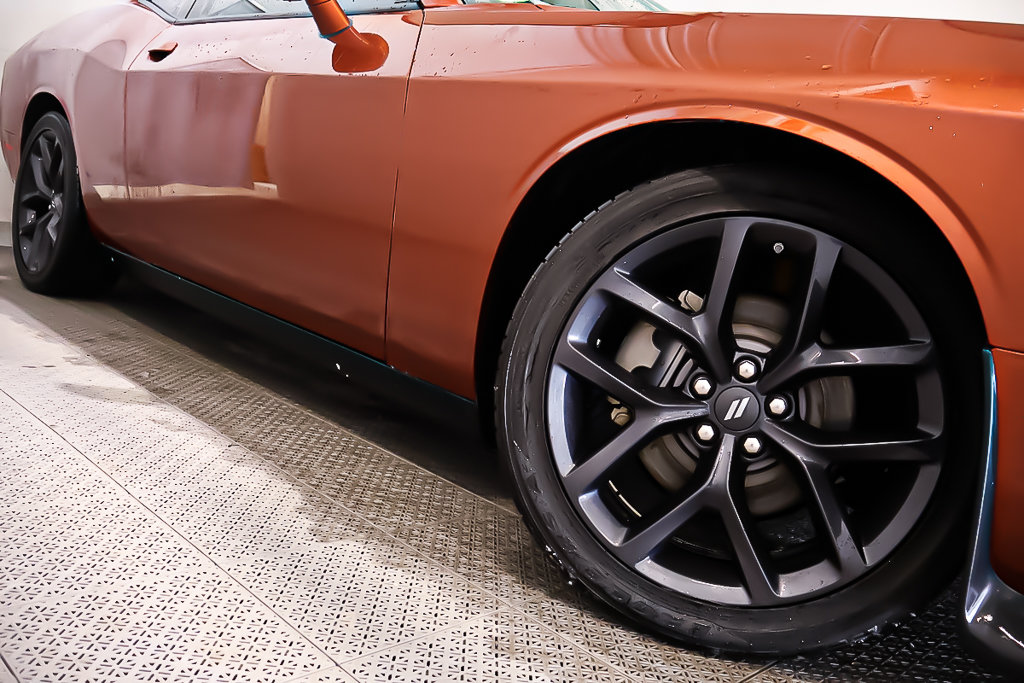 2022 Dodge Challenger GT + RWD + V6 + BLACKTOP + SUPER TRACK PACK in Terrebonne, Quebec - 9 - w1024h768px