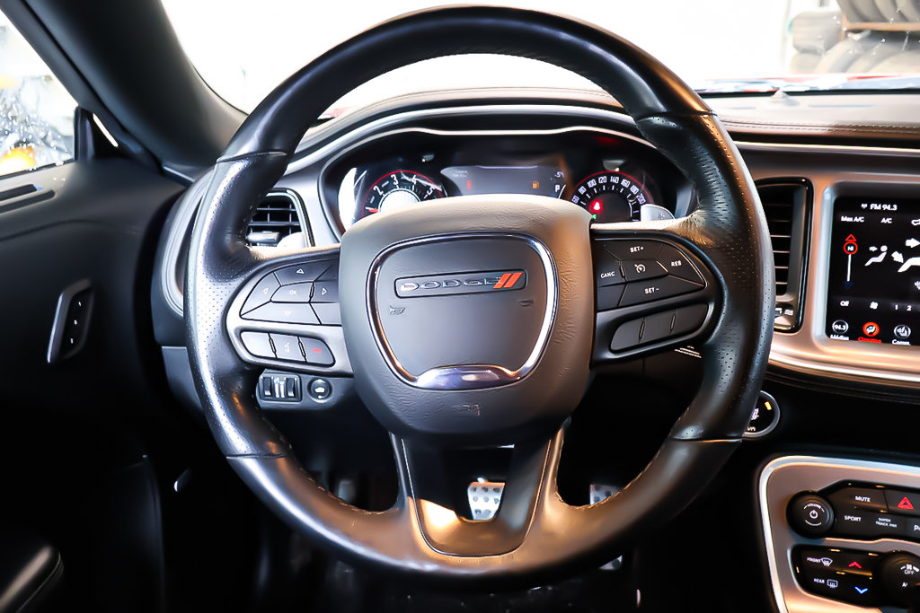 2022 Dodge Challenger GT + RWD + V6 + BLACKTOP + SUPER TRACK PACK in Terrebonne, Quebec - 14 - w1024h768px