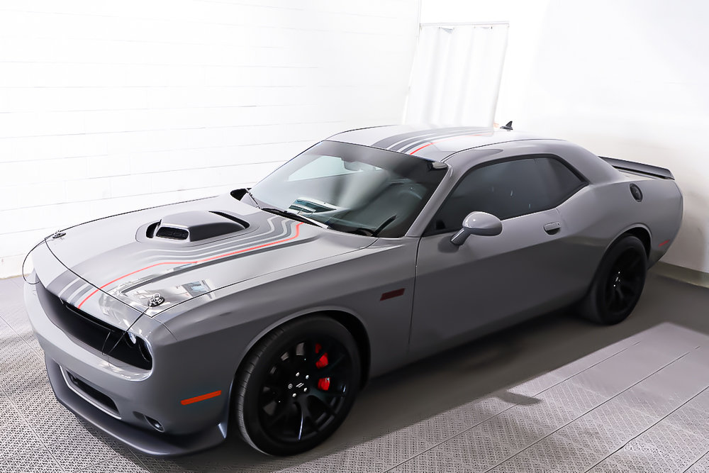 2023 Dodge Challenger SCAT PACK 392 + SHAKER + V8 + RWD in Terrebonne, Quebec - 3 - w1024h768px