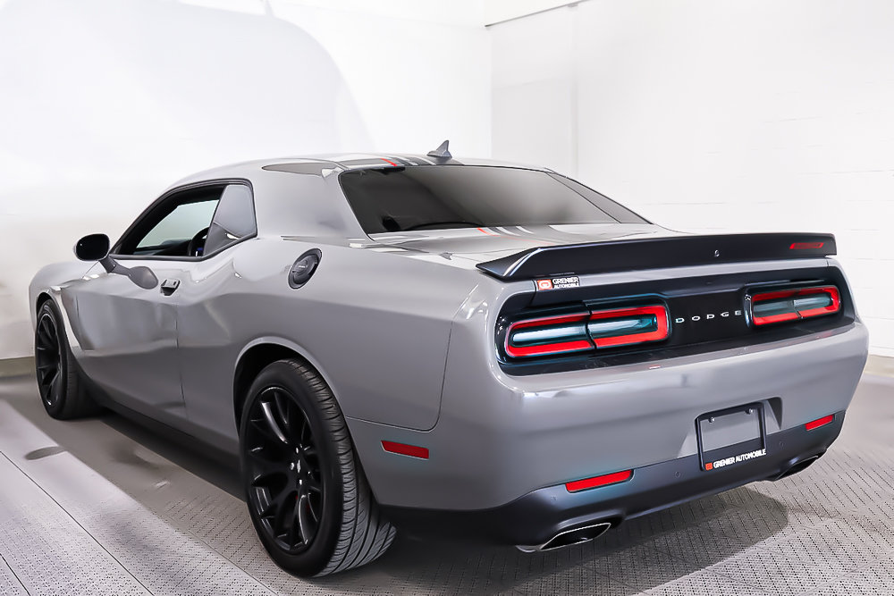 2023 Dodge Challenger SCAT PACK 392 + SHAKER + V8 + RWD in Terrebonne, Quebec - 5 - w1024h768px