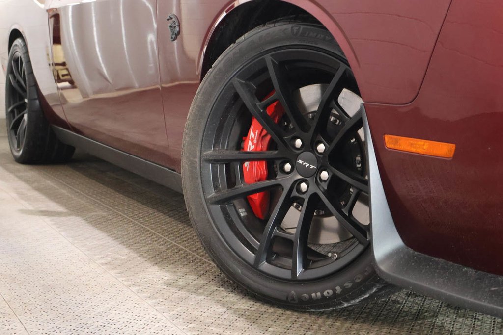2023 Dodge Challenger SRT HELLCAT JAILBREAK + V8 HEMI 6.2L + RWD in Terrebonne, Quebec - 9 - w1024h768px