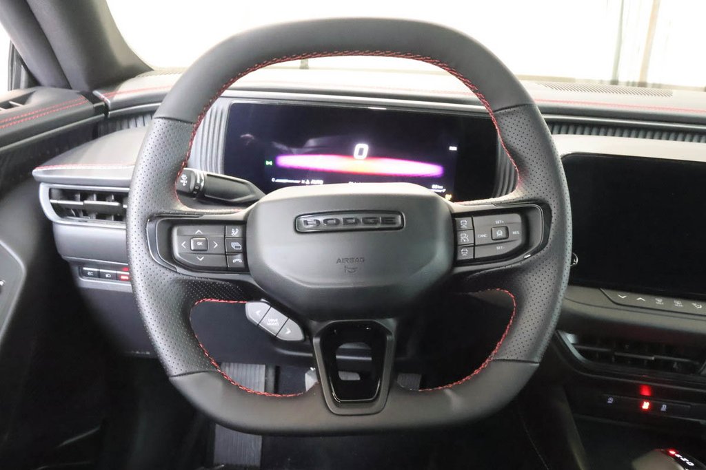 2026 Dodge Charger 2-Doors R/T in Terrebonne, Quebec - 11 - w1024h768px