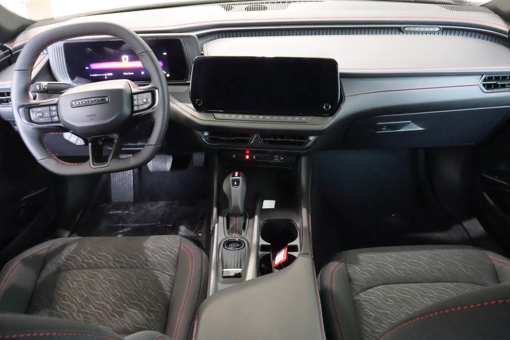 2026 Dodge Charger 2-Doors R/T in Terrebonne, Quebec - 10 - w1024h768px