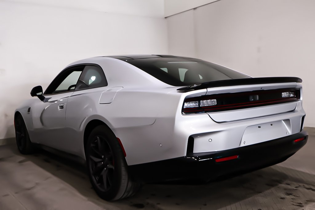 2024 Dodge CHARGER BEV R/T AWD + ENSEMBLE PLUS + TOIT OUVRANT ET AUDIO in Terrebonne, Quebec - 5 - w1024h768px