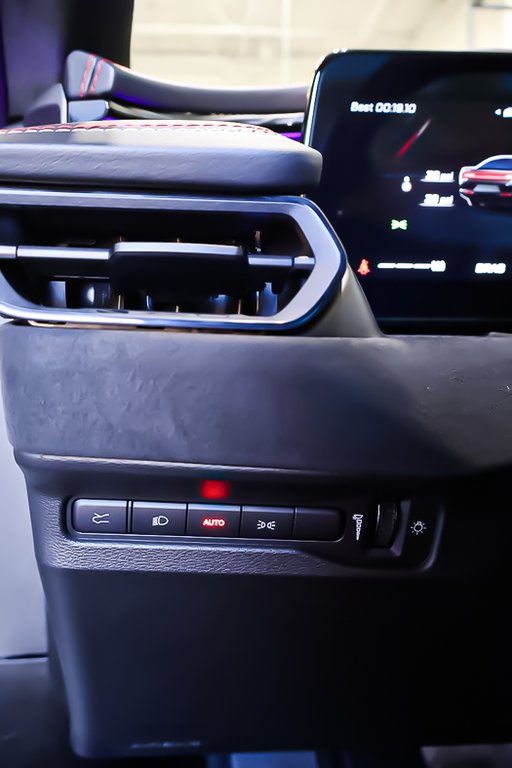 2024 Dodge CHARGER BEV R/T AWD + ENSEMBLE PLUS + TOIT OUVRANT ET AUDIO in Terrebonne, Quebec - 25 - w1024h768px