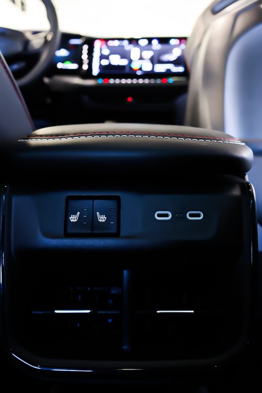 2024 Dodge CHARGER BEV R/T AWD + ENSEMBLE PLUS + TOIT OUVRANT ET AUDIO in Terrebonne, Quebec - 27 - w1024h768px