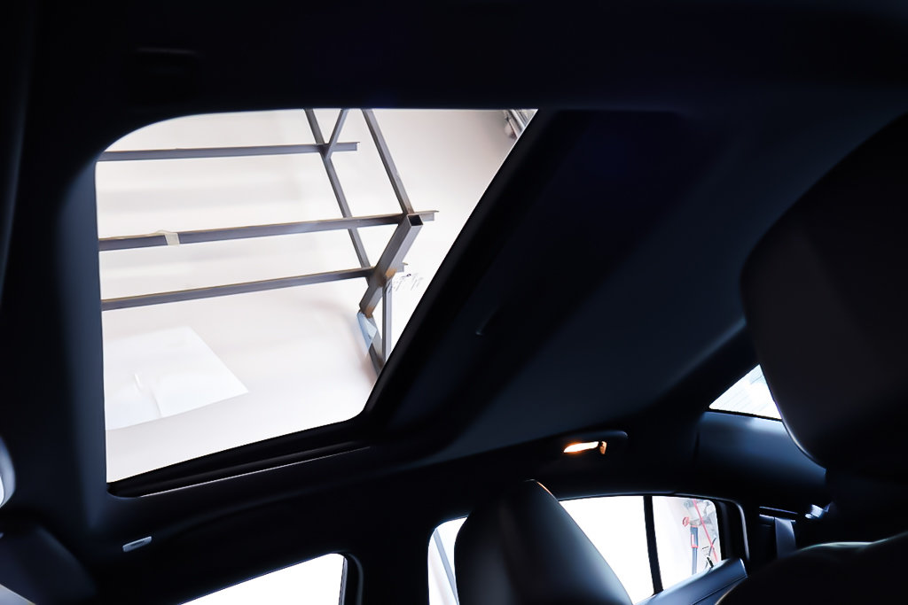 2022 Dodge Charger SCAT PACK 392 + V8 6.4L + RWD + TOIT OUVRANT in Terrebonne, Quebec - 11 - w1024h768px