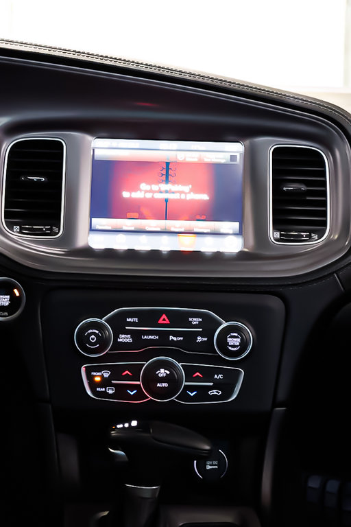 2023 Dodge Charger SCAT PACK 392 + V8 6.4L + ENSEMBLE PLUS + in Terrebonne, Quebec - 22 - w1024h768px