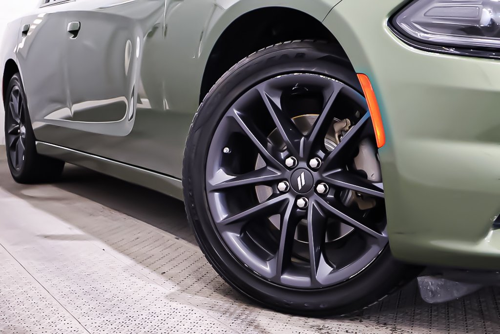 2023 Dodge Charger SXT AWD + BLACKTOP + ENSEMBLE PLUS in Terrebonne, Quebec - 9 - w1024h768px