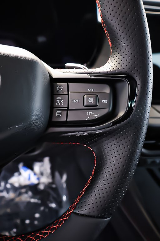 2026 Dodge Charger 2-Doors SCAT PACK PLUS in Terrebonne, Quebec - 13 - w1024h768px