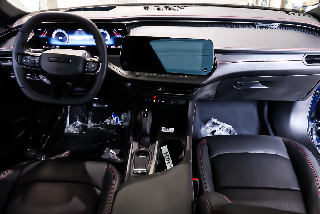 2026 Dodge Charger 2-Doors SCAT PACK PLUS in Terrebonne, Quebec - 10 - w1024h768px