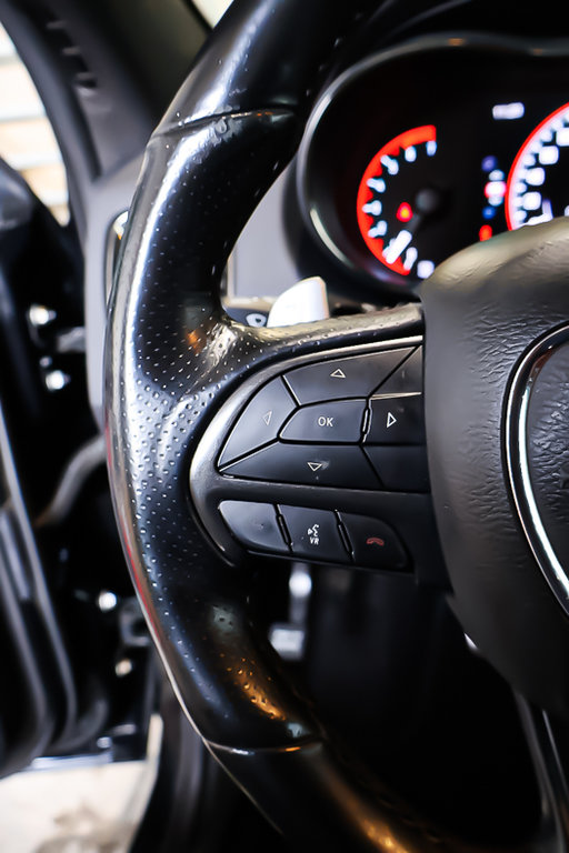 2020 Dodge Durango R/T + BLACKTOP +  AWD + V8 + TOIT OUVRANT + GPS in Terrebonne, Quebec - 19 - w1024h768px