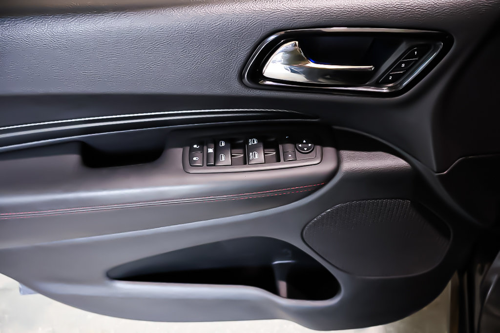2021 Dodge Durango R/T + AWD + V8 5.7L + 4X4 + CUIR in Terrebonne, Quebec - 29 - w1024h768px