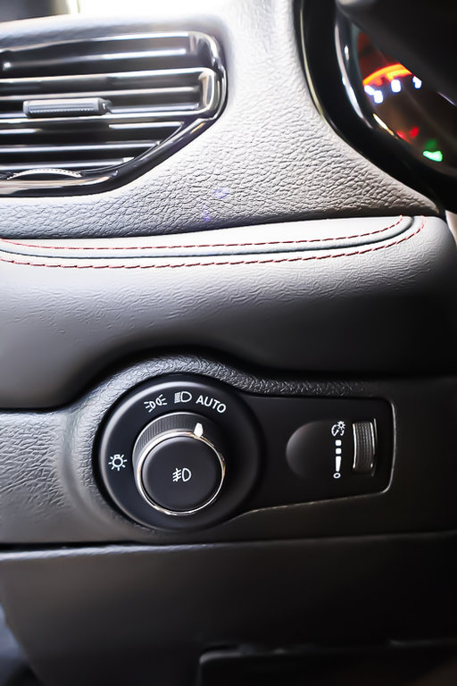 2021 Dodge Durango R/T + AWD + V8 5.7L + 4X4 + CUIR in Terrebonne, Quebec - 27 - w1024h768px