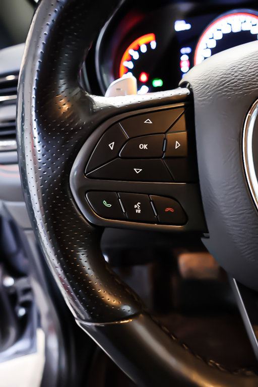 2021 Dodge Durango R/T + AWD + V8 5.7L + 4X4 + CUIR in Terrebonne, Quebec - 18 - w1024h768px