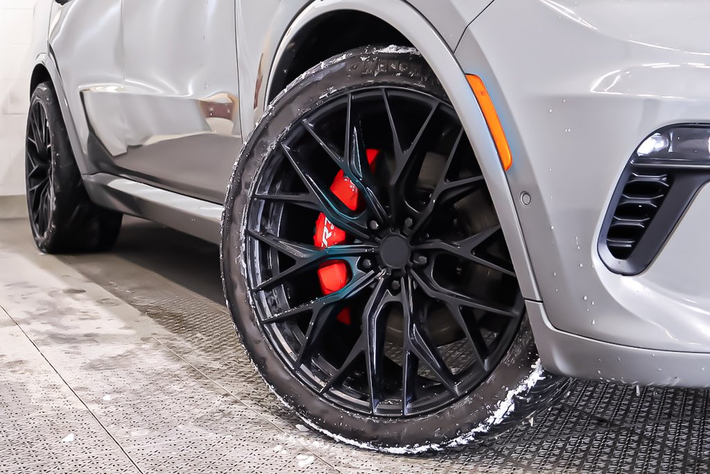 Dodge Durango SRT 392 + AWD + ENSEMBLE NOIR + V8 6.4L 2022 à Terrebonne, Québec - 11 - w1024h768px