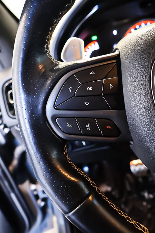 Dodge Durango SRT 392 + AWD + ENSEMBLE NOIR + V8 6.4L 2022 à Terrebonne, Québec - 19 - w1024h768px