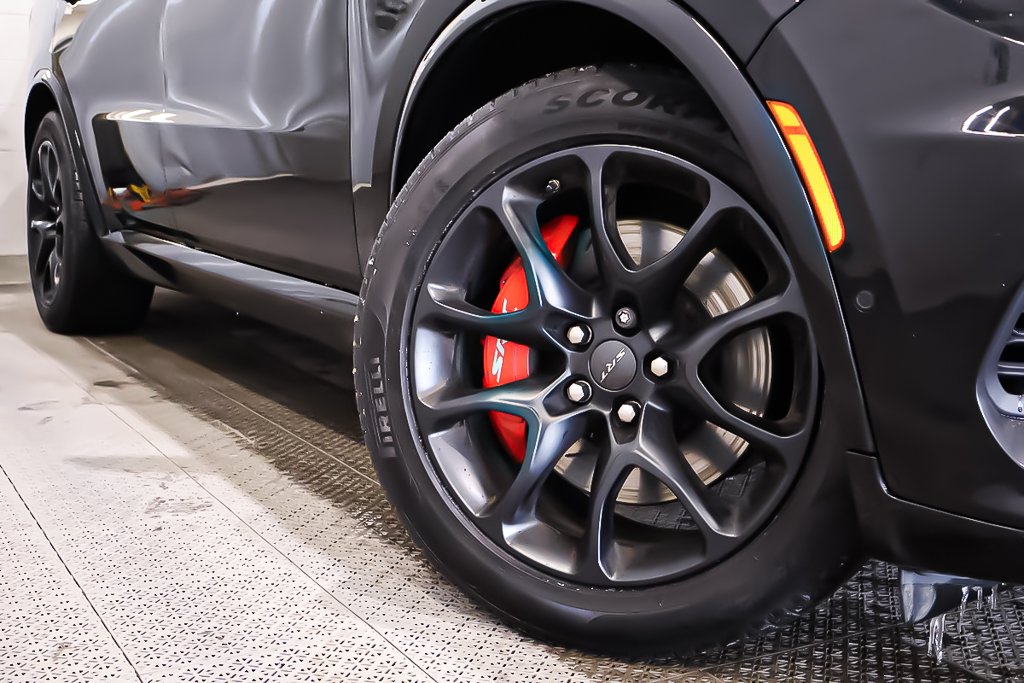 2022 Dodge Durango SRT 392 + AWD + ENSEMBLE NOIR + V8 6.4L in Terrebonne, Quebec - 11 - w1024h768px