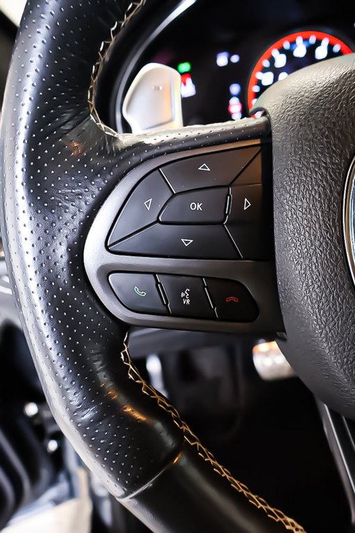 2022 Dodge Durango SRT 392 + AWD + ENSEMBLE NOIR + V8 6.4L in Terrebonne, Quebec - 19 - w1024h768px