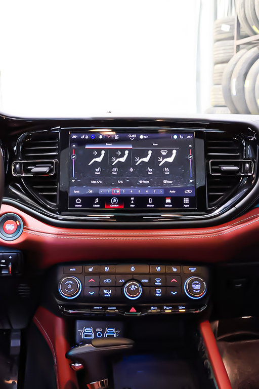 Dodge Durango SRT 392 + AWD + V8 6.4L + ALLURE NOIRE 2024 à Terrebonne, Québec - 25 - w1024h768px