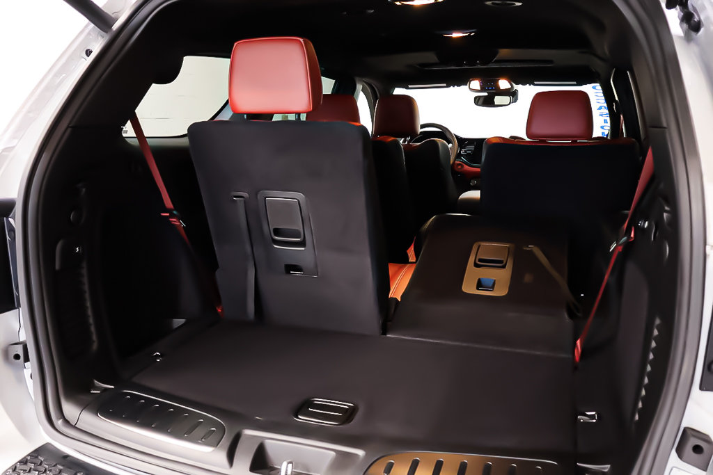Dodge Durango SRT 392 + AWD + V8 6.4L + ALLURE NOIRE 2024 à Terrebonne, Québec - 9 - w1024h768px