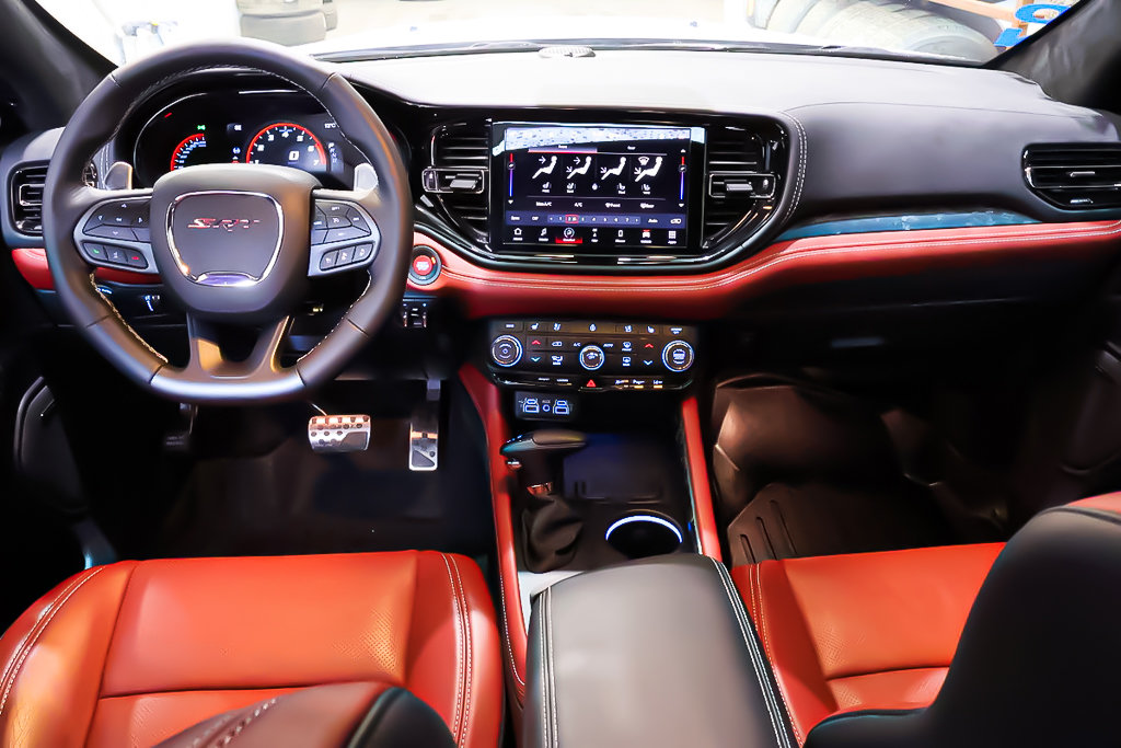 Dodge Durango SRT 392 + AWD + V8 6.4L + ALLURE NOIRE 2024 à Terrebonne, Québec - 17 - w1024h768px